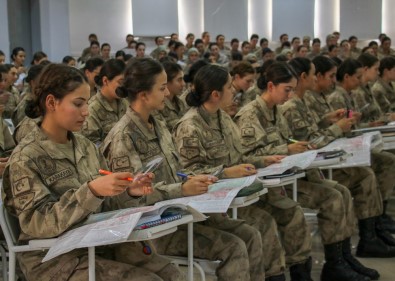 Jandarma Kadın Astsubaylar 'Barış Pınarı'Nda Görev Almak İçin Hazırlar