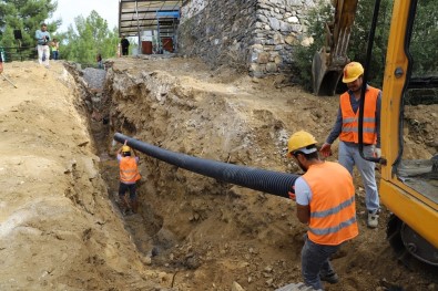 Kavaklıdere'nin Alt Yapı Hizmeti Başladı
