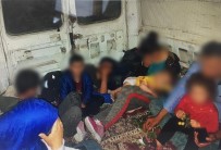 SOĞUCAK - Kuşadası'nda 24 Göçmen Yakalandı