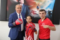 BELARUS - Müdür Güldal 'Altın Çocuğa' Altın Hediye Etti