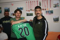 Sosyal Medyada Şarkısı İle Fenomen Olan Fatih Bulut Denizli'de