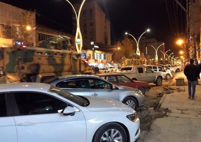 Yüksekova'dan Irak Sınırına Askeri Sevkiyat