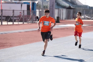 Avrupa Yakası'nın En Büyük Çocuk Maratonu Başakşehir'de Gerçekleşti