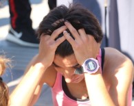 SİVAS VALİSİ - Dereceye Giremeyen Sporcu Gözyaşlarına Boğuldu