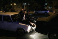 TRAFİK KANUNU - Yakıtı Biten Otomobili Ayakla İttirerek Götüren Sürücülere 225'Er Lira Ceza