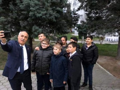 Başkan Aydın'dan Okul Ziyareti
