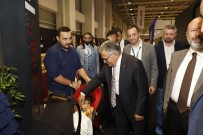 MOBİLYA FUARI - Başkan Büyükkılıç, Açılışına Da Katıldığı Kayseri Mobilya Fuarı'nı Ziyaret Etti