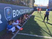 Bursa'da Kız Sporculara Tam Destek