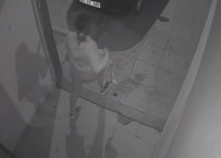 Eskort Sitesinden Bulduğu 5 Kadını Gasp Etti