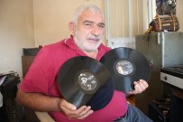 DINLER - Hurdacıyken Bulduğu Plak Ve Kasetleri Biriktirerek Koleksiyoner Oldu