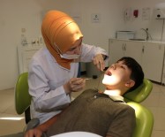 KANAL TEDAVISI - Büyükşehirden 13 Bin Çocuğa Diş Tedavisi