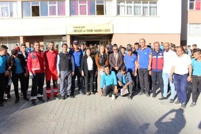 Hakkari'de Gerçeği Aratmayan Tatbikat