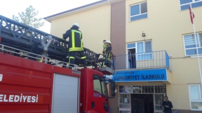 İlkokulda Deprem, Personel Tahliye Ve Yangın Tatbikatı