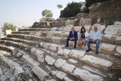 'İzmir'i Dünyaya Açacak Büyük Bir Çalışma Yapılıyor'