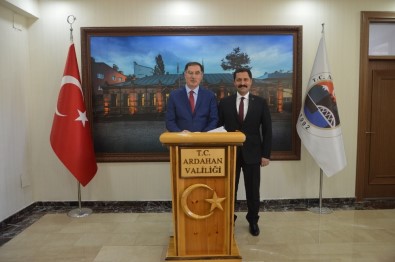 Kamu Başdenetçisi Şeref Malkoç, Ardahan Valisi Mustafa Masatlı'yı Ziyaret Etti