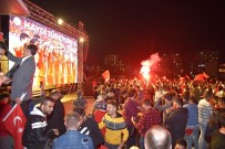 TEZAHÜRAT - Konya'da Dev Ekranda Milli Maç Coşkusu