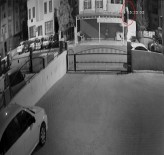 ADANA EMNİYET MÜDÜRLÜĞÜ - Tırmanarak 3 evi soydu!