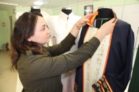 GAZI ÜNIVERSITESI - Akademisyenlerin Cübbelerini Kendileri Üretiyor