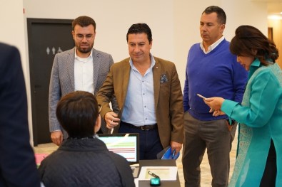 Dünya Turizm Liderlerine Katılan İlk Belediye Başkanı Aras Oldu