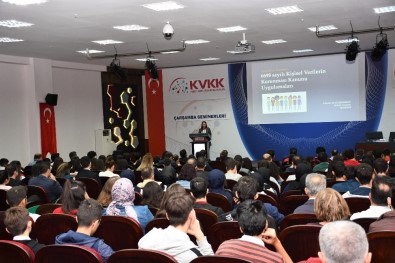 Kişisel Verileri Koruma Kurumu'ndan Gençlere Sosyal Medya Uyarısı