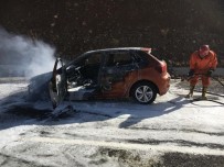 ÇAYTEPE - Seyir Halindeki Otomobil Alev Aldı