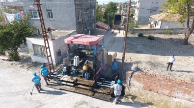 Suluova Belediyesinden Pazar Mahallesi'nde Asfalt Çalışması