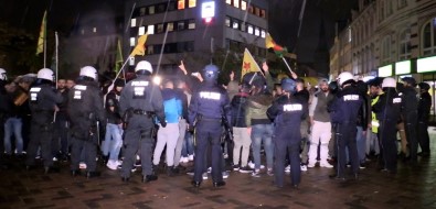Almanya'da Terör Örgütü Yandaşları Türk Gençlere Saldırdı