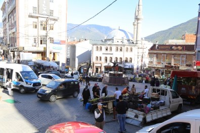 Artvin'de Halk Pazarı Krizi