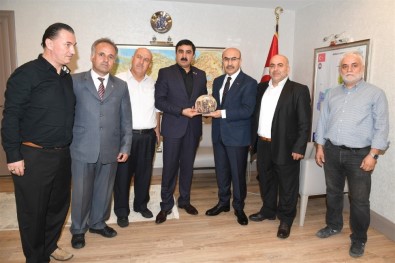 Avşarlar, Mehmetçiğe Moral Vermek İçin Akçakale'ye Gidiyor