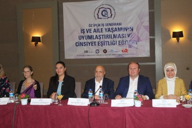 Hak İş Başkanı Arslan Ve Kadınlardan Mehmetçik'e Asker Selamı