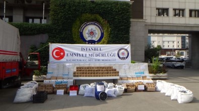 İstanbul'da Düzenlenen Operasyonda Binlerce Paket Yasaklı İlaç Ele Geçirildi