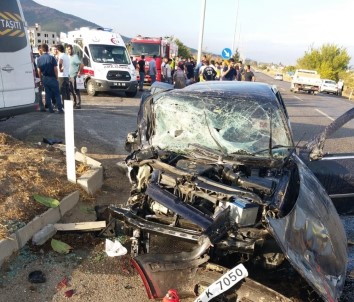 Kahramanmaraş'ta Trafik Kazası Açıklaması 1 Ölü, 15 Yaralı