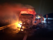BOLAT - Kuzey Marmara Otoyolunda Yüklü Araç Alev Alev Yandı