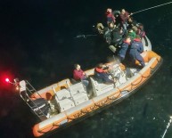 DAVUTLAR - Lastik Botla Denize Açılan 15 Göçmeni Sahil Güvenlik Kurtardı