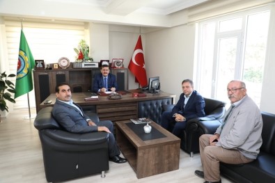 Mahsulü Tarlada Kalan Çiftçinin Sorununu Vali Arslantaş Çözdü