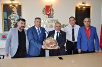 RAMAZAN ÖZCAN - Malatya Ticaret Borsası Başkanı Ramazan Özcan MGC'ni Ziyaret Etti