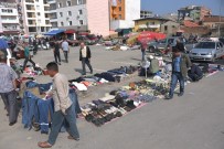 İKİNCİ EL EŞYA - Salihli İkinci El Eşya Pazarı Yeni Yerinde Açılıyor