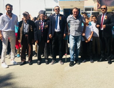 Şehit Aileleri Ve Gazilerden Barış Pınarı Harekatı'na Destek