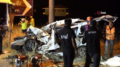 Tunceli'de Hafif Ticari Araç İle Tır Çarpıştı Açıklaması 4 Ölü, 1 Yaralı