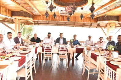 Yılmaz, Tekstil Sektörünün İşverenleriyle Buluştu