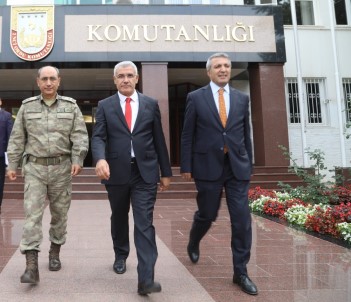 Başkan  Osman  Güder'den 2.Ordu'ya Destek Ziyareti