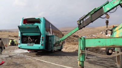 Çankırı'da Cenazeye Gidenleri Taşıyan Otobüs Devrildi Açıklaması 34 Yaralı