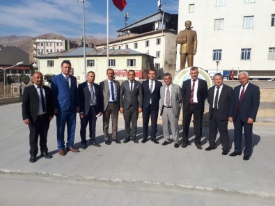 Hakkari'de Muhtarlar Günü Kutlandı