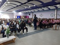 İNTERNET BAĞIMLILIĞI - Mersin'de Öğrenciler 'Güvenli İnternet' Konusunda Bilgilendiriliyor