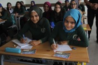 İÇ SAVAŞ - Suriyeli Abir 'Seyit Onbaşı' Kolyesini Hiç Çıkarmıyor