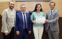 ARAŞTIRMA MERKEZİ - Tetova Üniversitesi Hekim Adayları Sertifikalarına Kavuştu
