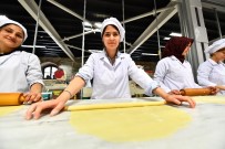 KALİFİYE ELEMAN - Torbalı Belediyesi, İlçede İşsizliğe Savaş Açtı