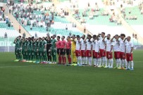 İSTİKLAL - Bursaspor Ve Ümraniyesporlu Oyunculardan Asker Selamı
