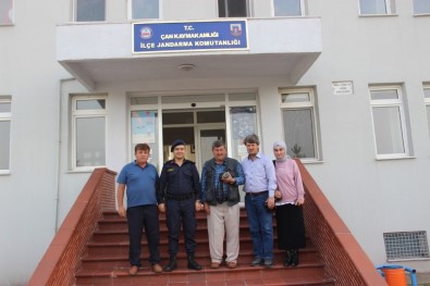 Çanlı Gazetecilerden Teğmen Çalış'a Ziyaret