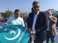 SAĞLIK HİZMETİ - Çocuklar, Çocukluk Çağı Obezitesine Dikkat Çekmek İçin Uçurtma Uçurdu